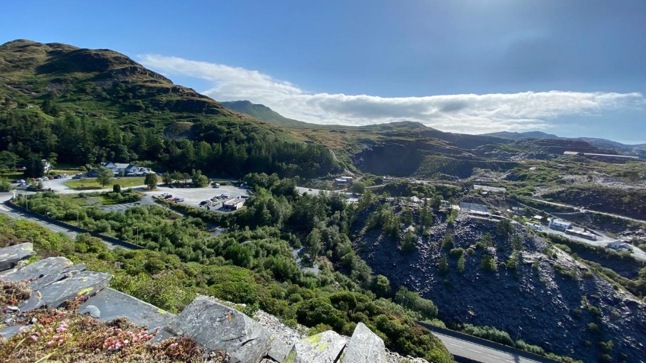 Plas Weunydd Blaenau Ffestiniog Bagian luar foto